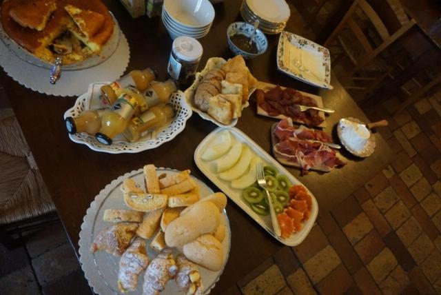Palazzo De Fabritiis Bed & Breakfast Rosciano  Eksteriør bilde