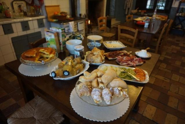 Palazzo De Fabritiis Bed & Breakfast Rosciano  Eksteriør bilde