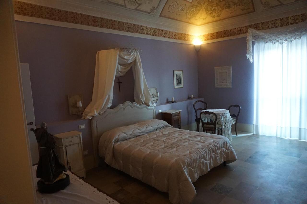 Palazzo De Fabritiis Bed & Breakfast Rosciano  Eksteriør bilde