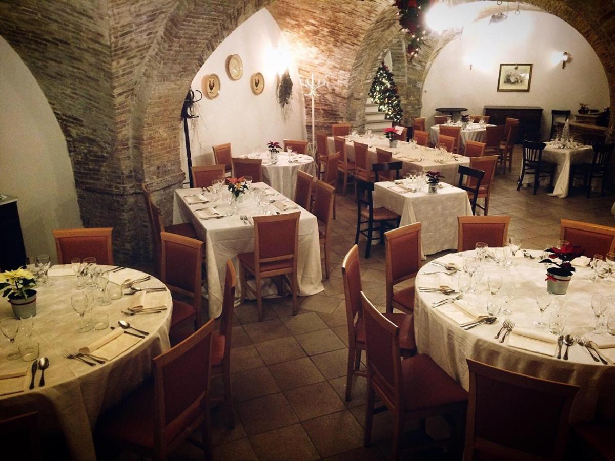 Palazzo De Fabritiis Bed & Breakfast Rosciano  Eksteriør bilde